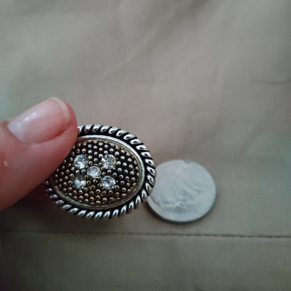 Ring - Picture 2 of 3